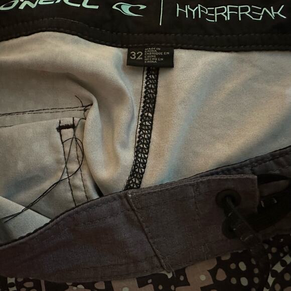 O'Neill Hyperfreak Geometric Gray Black Board Shorts, Size 32 - Picture 4 of 4